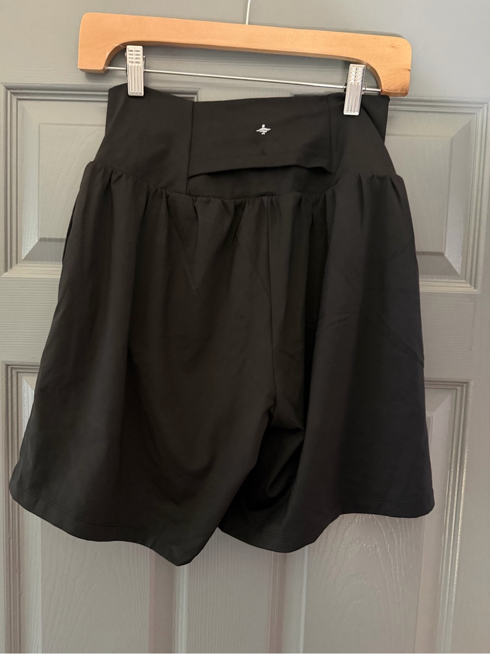 NWT Halara SoftlyZero Airy Super High Waisted 2 in 1 Yoga Shorts size Medium - Picture 3 of 4